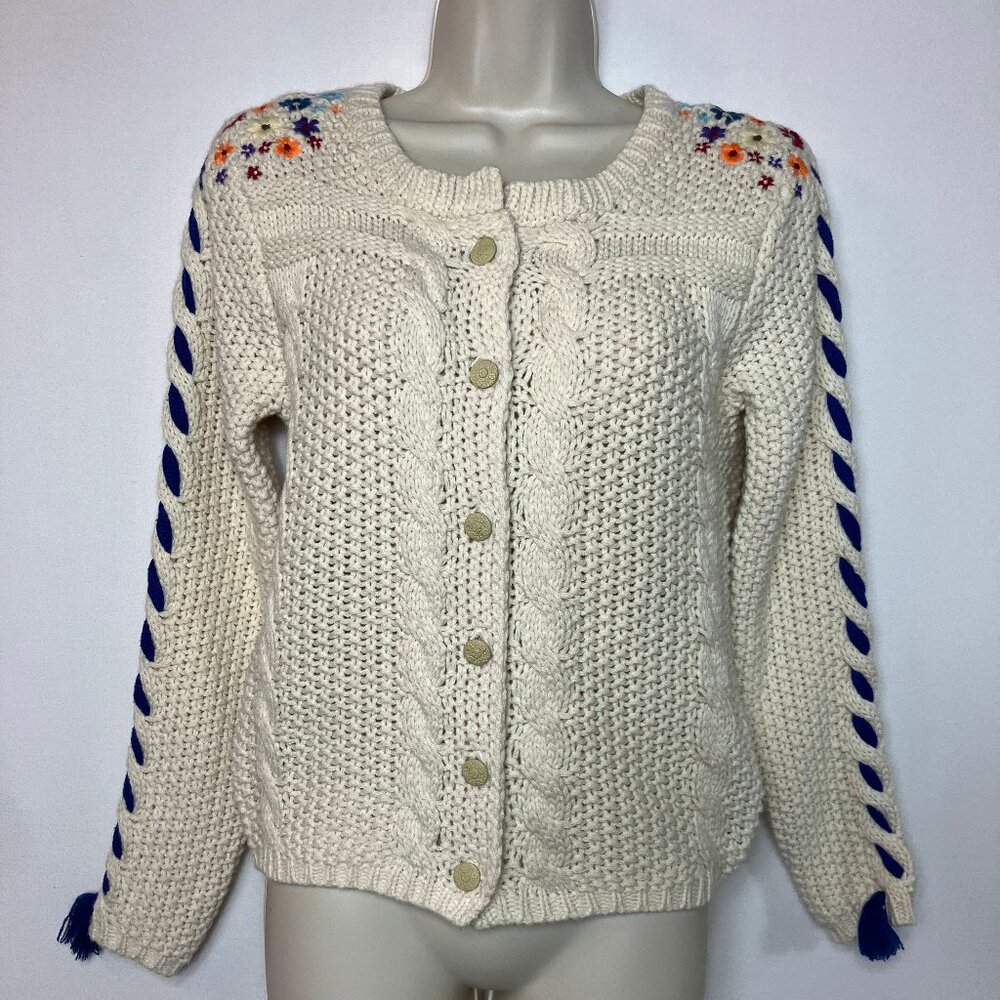 Japanese (?) Boutique Cream Hand Detailed Sweater Floral Embroidery XXS/XS